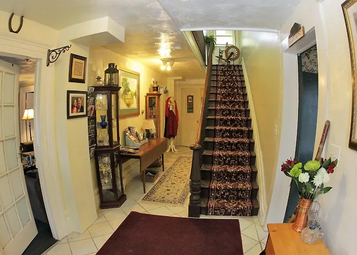 Glass Magnolia Bed&Breakfast